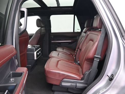 Used 2024 Ford Expedition Limited AWD/4WD image 25