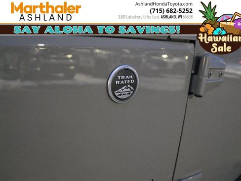 Used 2018 Jeep Wrangler Unlimited Sahara image 25