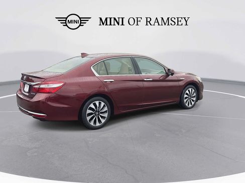 Used 2017 Honda Accord EX-L image 8