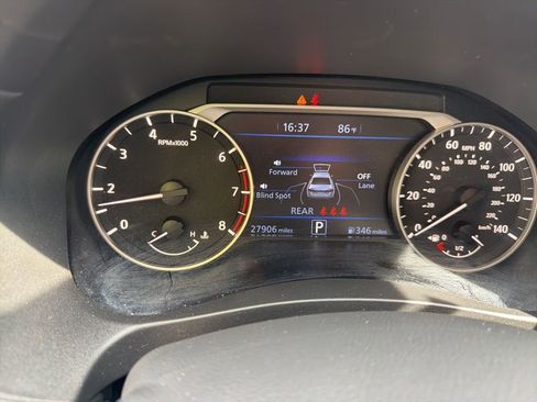 Used 2025 Nissan Altima 2.5 SR w/ SR Premium Package AWD/4WD image 2