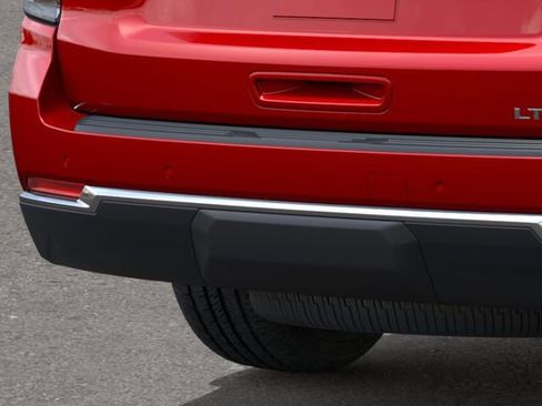 New 2026 Chevrolet Suburban LT AWD/4WD image 14