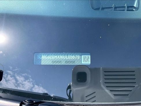 Used 2022 Lincoln Corsair Reserve w/ Equipment Group 201A AWD/4WD image 19