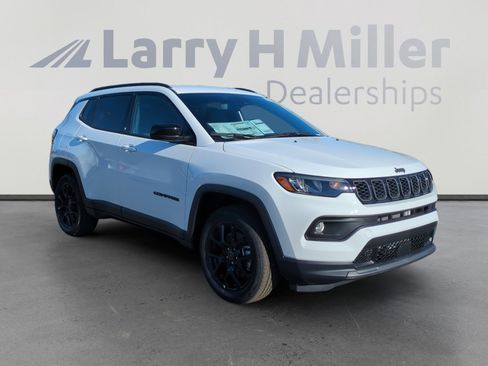 New 2026 Jeep Compass Latitude AWD/4WD image 7