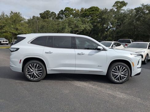 New 2026 Buick Enclave Avenir w/ Super Cruise Package image 3