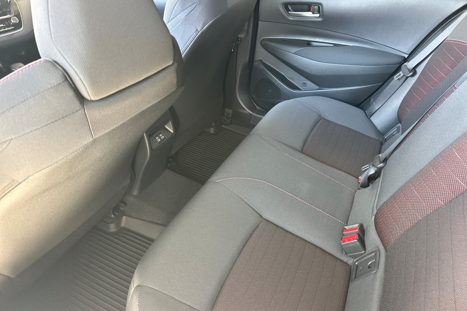 New 2027 Toyota Corolla SE FWD image 10
