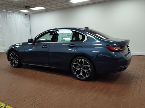 Used 2026 BMW 330i xDrive Sedan w/ Premium Package AWD/4WD image 3