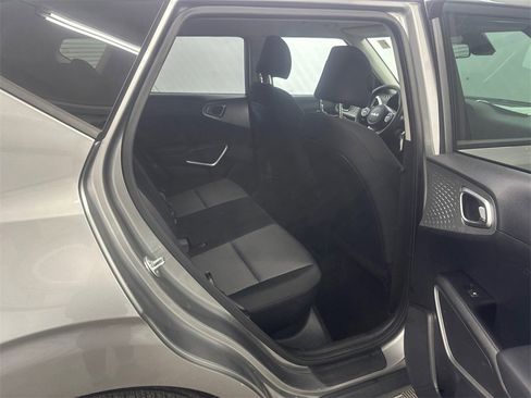 Used 2024 Kia Soul LX w/ Option Group 015 image 16