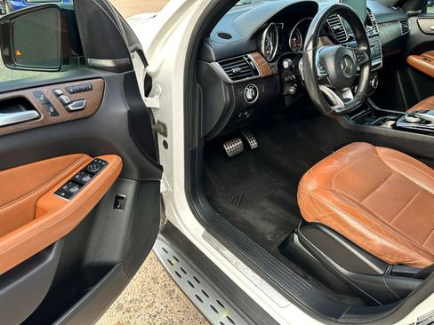 Used 2017 Mercedes-Benz GLE 43 AMG 4MATIC image 9