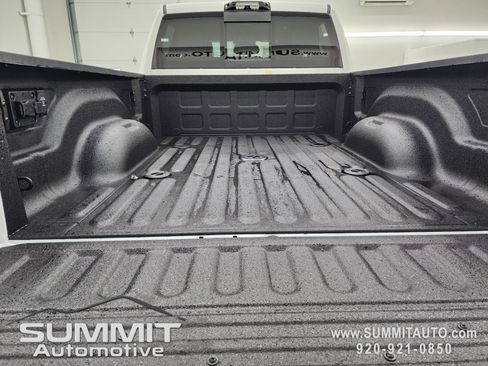 New 2026 RAM 2500 Limited image 33