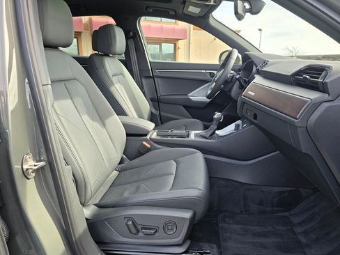 Certified 2025 Audi Q3 2.0T Premium w/ Convenience Package image 15