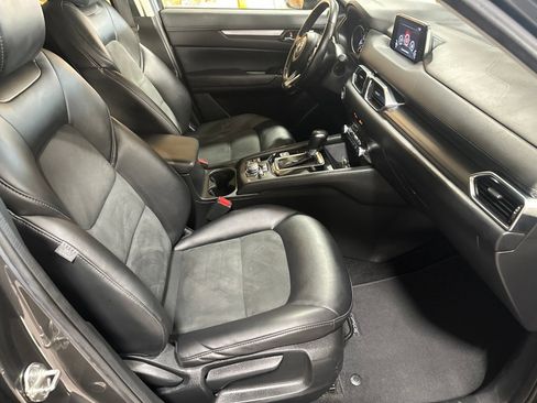 Used 2019 MAZDA CX-5 Touring FWD image 17
