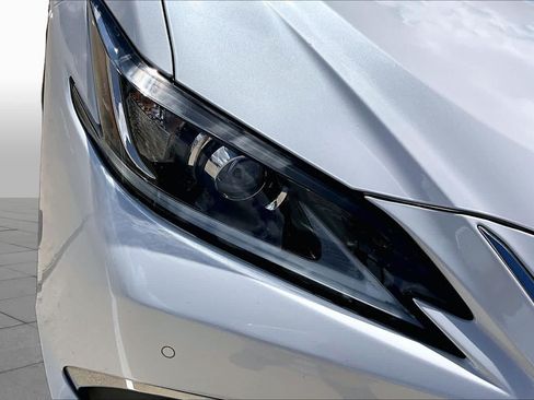 Used 2021 Lexus ES 250 w/ Premium Package AWD/4WD image 28