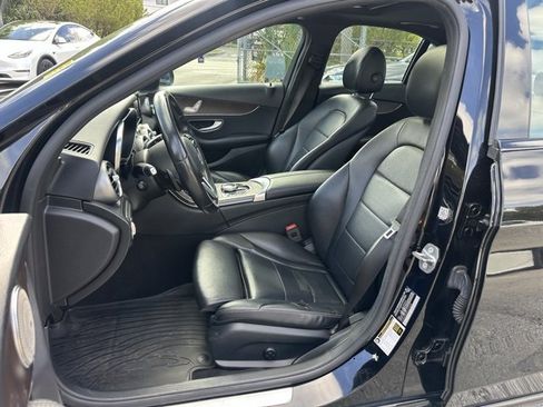 Used 2019 Mercedes-Benz C 300 4MATIC Sedan image 19