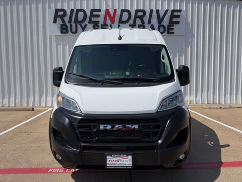 Used 2025 RAM ProMaster 3500 w/ Convenience Group FWD image 10