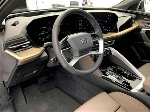 New 2025 Audi Q5 Premium Plus image 7
