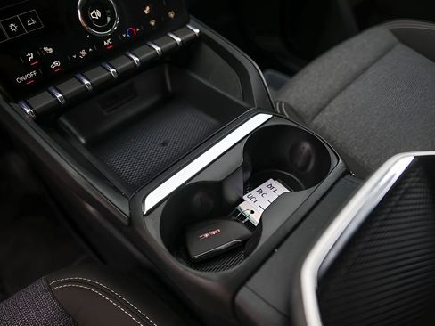 Used 2026 GMC Terrain Elevation image 21