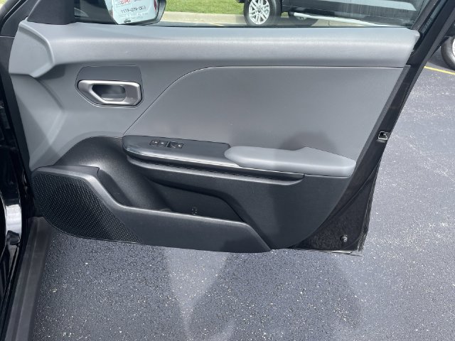 Used 2025 Kia K4 FWD image 38