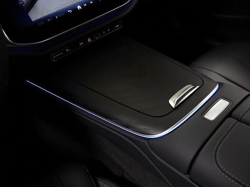 Certified 2026 Mercedes-Benz E 350 4MATIC Sedan image 23