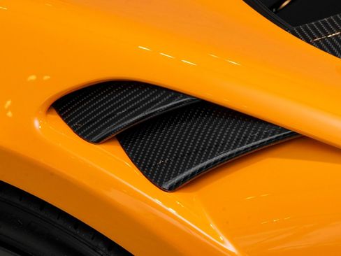 Used 2026 McLaren Artura Spider RWD image 13