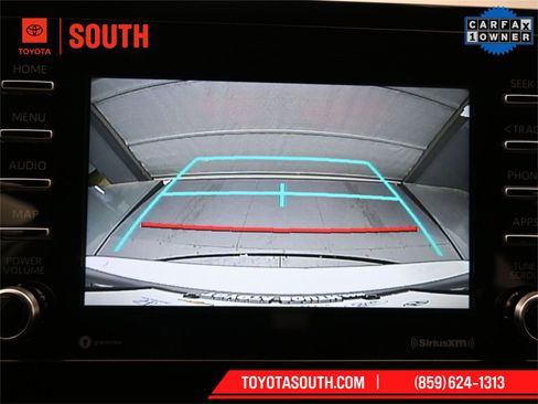 Used 2024 Toyota Camry SE image 14