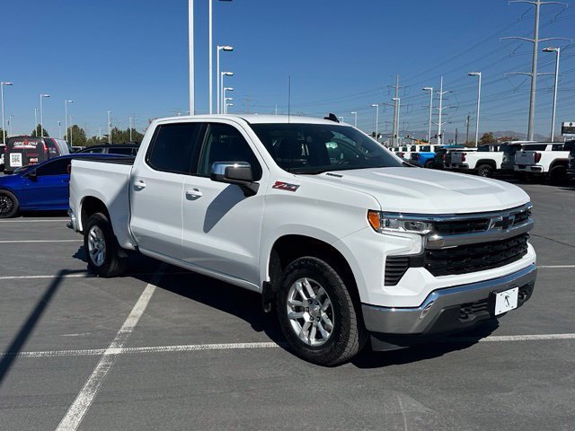 Certified 2024 Chevrolet Silverado 1500 LT AWD/4WD image 9