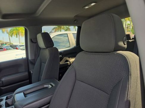 Used 2021 Chevrolet Silverado 1500 Custom image 18