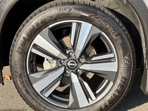 Used 2022 Nissan Rogue SL w/ SL Premium Package image 44