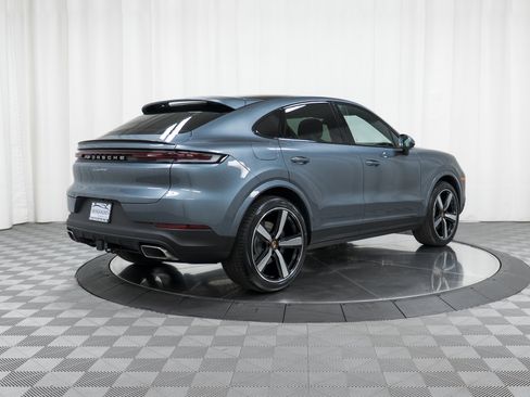 New 2026 Porsche Cayenne Coupe AWD/4WD image 7