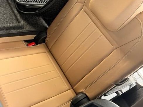 Certified 2022 Volkswagen Tiguan SE FWD image 13