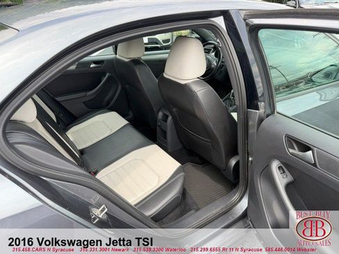 Used 2016 Volkswagen Jetta Sport FWD image 15