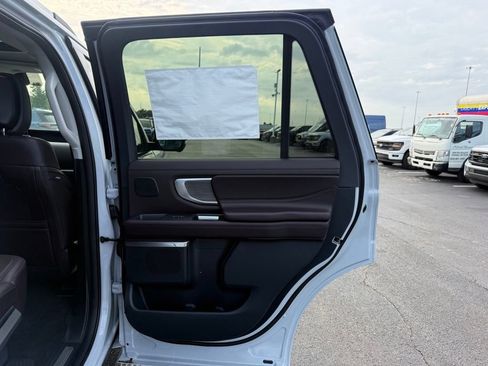 New 2026 Ford Expedition Platinum w/ Platinum Ultimate Package AWD/4WD image 61