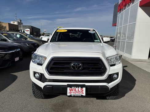 Used 2023 Toyota Tacoma SR5 RWD image 5