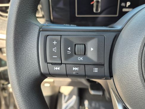 Used 2026 Nissan Kicks SV FWD image 29
