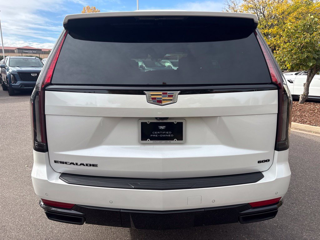 Used 2022 Cadillac Escalade Sport Platinum AWD/4WD image 4