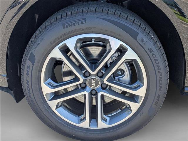 New 2025 Audi Q5 Premium w/ Convenience Package AWD/4WD image 9