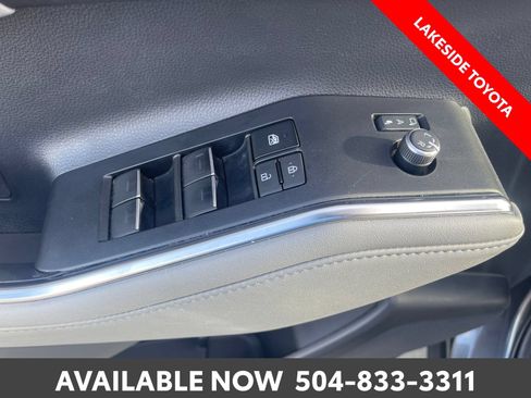 Used 2023 Toyota Highlander Limited FWD image 24