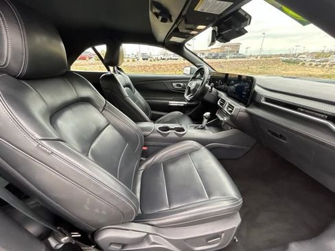 Used 2025 Ford Mustang Premium RWD image 16