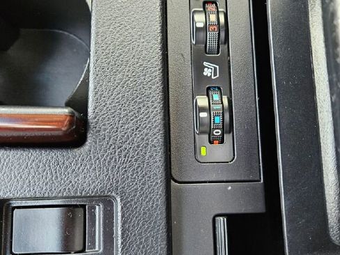 Used 2012 Lexus RX 450h Base w/ Luxury Pkg image 25