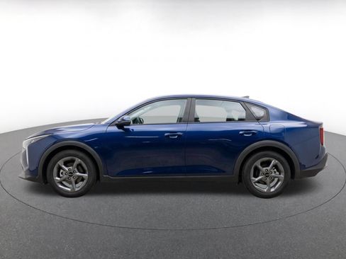 Used 2025 Kia K4 FWD image 4