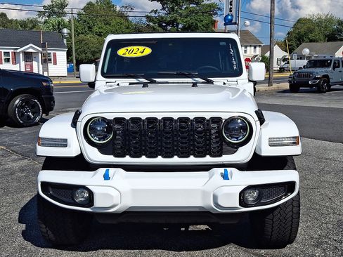 Used 2024 Jeep Wrangler High Altitude image 2