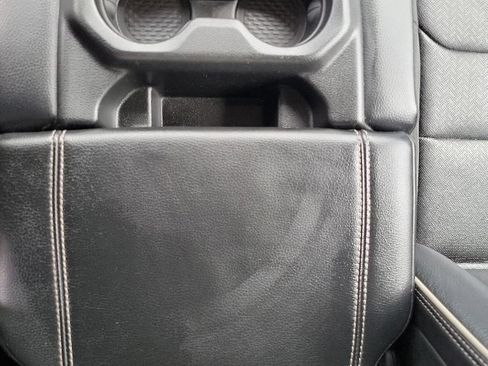 Used 2022 RAM 1500 Laramie AWD/4WD image 45