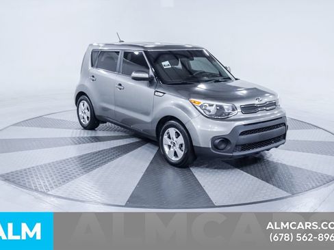 Used 2018 Kia Soul FWD image 14
