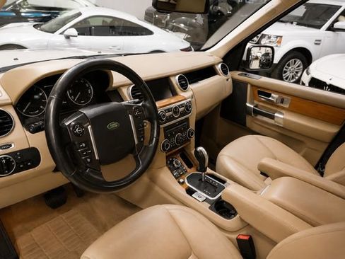 Used 2010 Land Rover LR4 HSE LUX AWD/4WD image 17