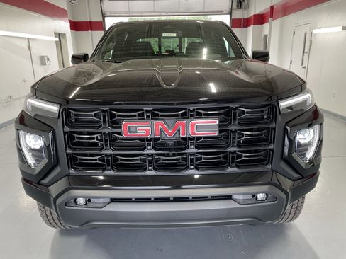 New 2026 GMC Canyon Elevation w/ Convenience Package RWD image 2