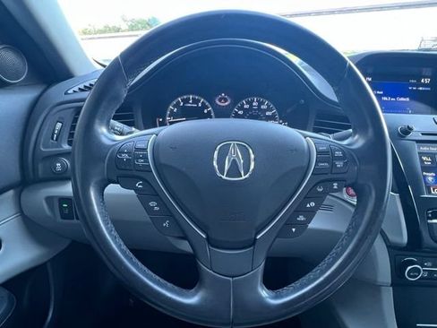 Used 2017 Acura ILX FWD image 11