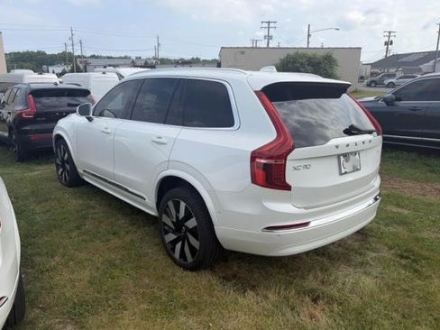 Used 2024 Volvo XC90 T8 Plus w/ Protection Package Premier AWD/4WD image 5
