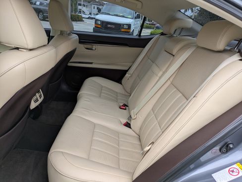 Used 2017 Lexus ES 350 image 16