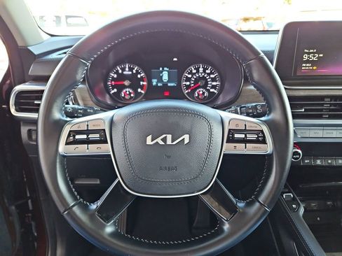 Used 2022 Kia Telluride EX image 10