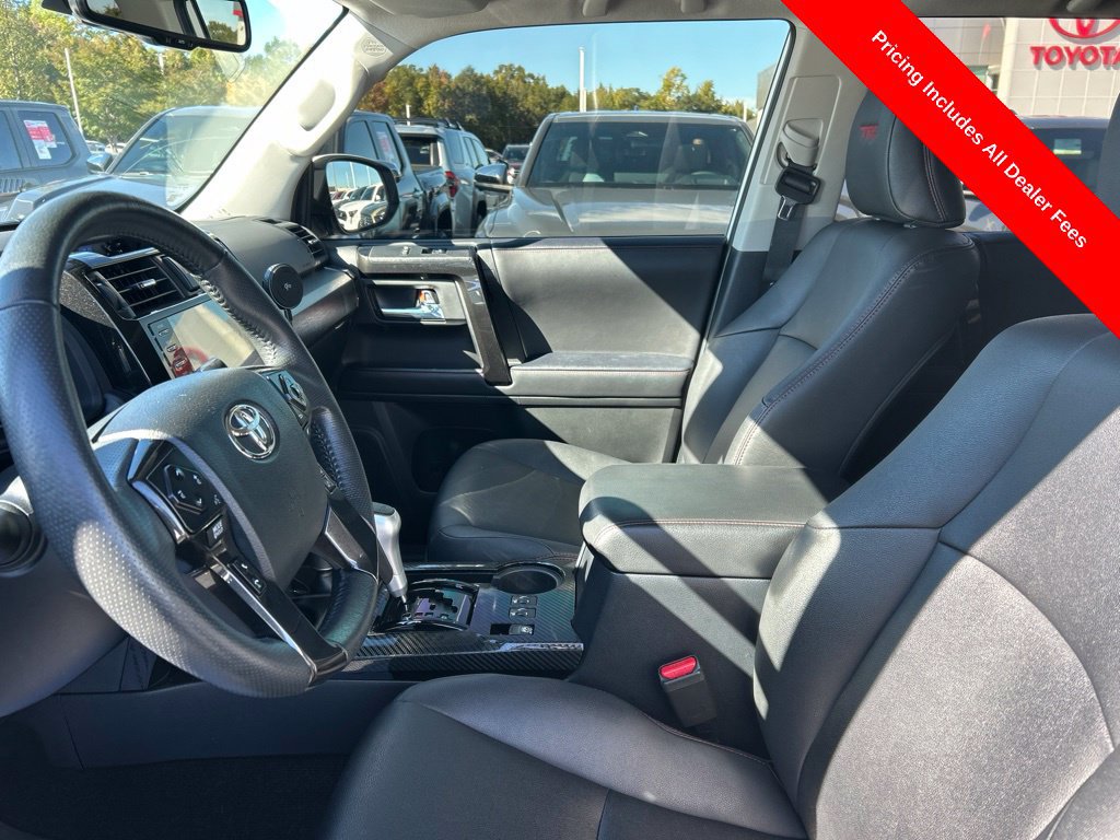Used 2022 Toyota 4Runner TRD Off-Road Premium w/ Moonroof Package AWD/4WD image 2