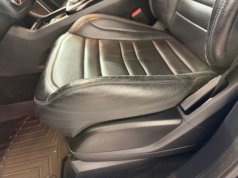 Used 2016 Mercedes-Benz GLE 63 AMG 4MATIC image 13